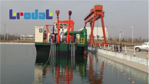 Sací bagr CSD Cutter